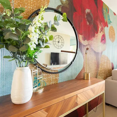 Intempo By Holuxe - 181 - 18th Floor *